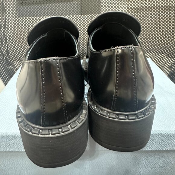 Women’s Prada Loafers 👞 - Picture 3 of 6